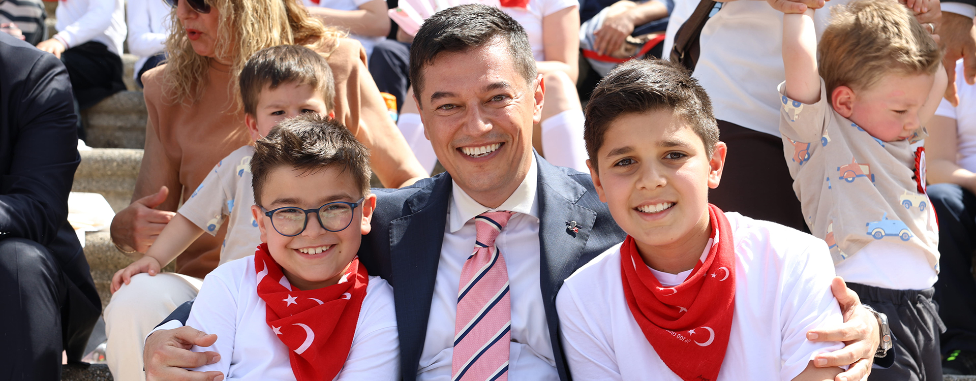 BAŞKAN ÜNLÜ’DEN 23 NİSAN MESAJI