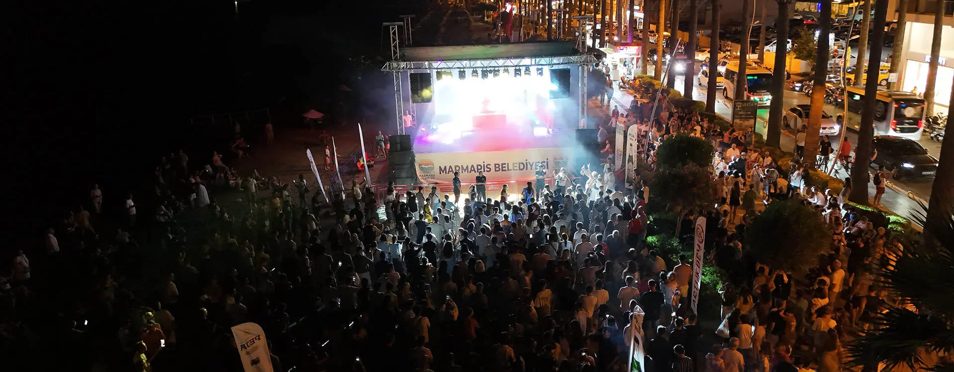 DJ FEST'TE BİNLERCE KİŞİ AYNI RİTİMDE BULUŞTU